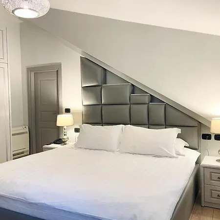 Shard Boutique B&B *