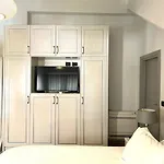 Bed and Breakfast Shard Boutique 3*