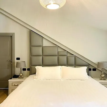 Shard Boutique Tirana