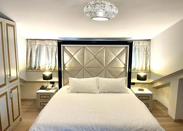 Shard Boutique Alojamento de Acomodação e Pequeno-almoço 3*